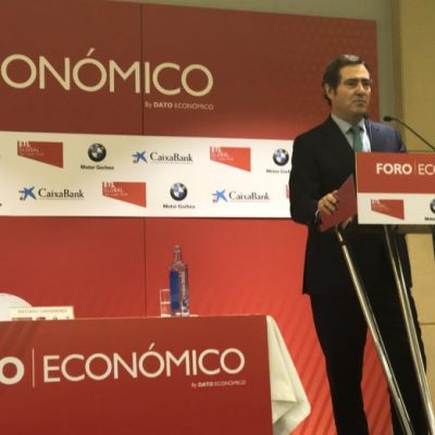 Antonio Garamendi (CEOE) impresiona en Vitoria ante los empresarios